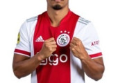 オランダ人「日本人贔屓すぎる」日本代表MF守田英正、名門アヤックス移籍が土壇場で破談!?日本路線に現地サポが騒然！【海外の反応】
