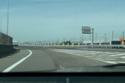 彡(>)(<)「アカン！高速での合流ほんと怖すぎや…せや！」