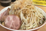 かなたがラーメン次郎5分で食ったとか言ってたけど無理だよな？