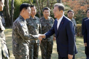 文大統領、陸海空軍の主要指揮官を大統領府に招き、ねぎらいのため昼食会を開催！