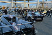 超高級車の「パガーニ」が大黒PAに集まりお祭り騒ぎにｗｗｗｗｗパガーニCEOまで登場した模様