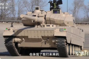 リアクティブアーマー(爆発反応装甲)を装備した中国陸軍の15式軽戦車！