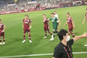 【悲報動画】ヴィッセル神戸の選手さん、少しの野次でキレてしまうｗｗｗｗｗｗｗ