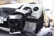 ベントレーの女性運転手「右折やめて直進したらぶつかった」東京・日本橋　3人負傷  10/31　