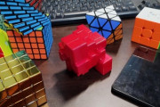 【画像】ルービックキューブオタクワイ、またキューブを買ってしまう