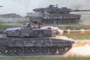 ポーランドとドイツ、戦車の「埋め合わせ」交渉難航…最新型レオパルト2を要求！
