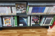 外国人「日本のゲーム店のXboxコーナーがこれしか無いんだけど…」