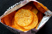 「オーザック」とかいう歴史のあるポテトチップスなうえに安くて美味いのになぜか地位が向上しない謎のお菓子