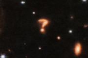 【宇宙】ジェームズ・ウェッブ宇宙望遠鏡、宇宙に浮かぶ「？」マークを発見