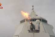 中国海軍の最新鋭レンハイ型巡洋艦「南昌」が新年最初訓練を実施！