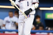 ヤクルト・山田哲人(7年契約1年目) 打率.272 34本 101打点 OPS.885