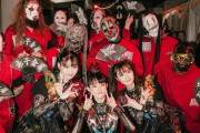 BABYMETALとSlipknot、2度目のバックステージショット