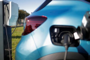 仏自動車団体、「欧州産」ＥＶ購入に政府の特別給付を提案