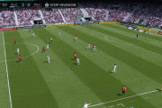 ◆Gif小ネタ◆縦パスをターンしつつ受けドリブルで一枚剥がしムリキに決定的スルーパスを送る久保建英