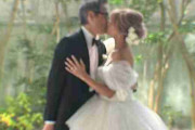 梅宮アンナ53歳　純白ドレスで夫とキス!!ウエディングS披露　5月に電撃婚