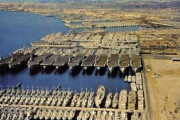 【画像】太平洋戦争後のアメリカの港、ヤバい