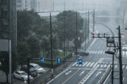 明日雨なのにバイク乗らないといけない