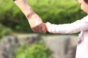 二人目妊娠中なんだけど、義母に「里帰りは上の子こっち（義実家）に置いて行ったら？」と言われる。あんたらに預ける方がストレスなんだけど…