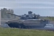 ロシアが最新鋭戦車T-14アルマータをウクライナに投入へ…英国防省「製造上の問題があるのに…」！