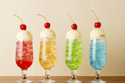 推し活にもピッタリ！大人のためのクリームソーダのお酒に新フレーバー登場「レトロ可愛い」