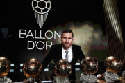【海外サッカー】メッシ、4年ぶりにバロンドールを受賞！　歴代最多6度目の快挙に