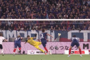 決勝PKを決めたFC東京DF森重真人「（キッカー指名の）『もとき』が『もりげ』に聞こえた」→松橋監督「『長倉』と言った」