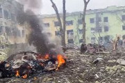 【ウクライナ】鬼畜ロシア軍、マリウポリの小児病院を爆撃