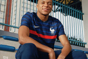 フランス代表、EURO2020に向けた新ユニフォーム発表！胸には「98年の象徴」