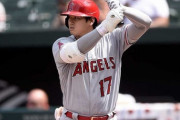 【画像】大谷翔平からバットをもらった少年、試合で使ってしまうｗｗｗｗ