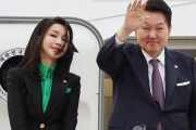 尹大統領が帰国の途に　韓日関係正常化へ前進＝日本の「呼応不足」に批判も