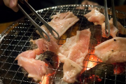 【画像】女「男と焼肉行ったら肉だけ頼んでた…こんな男ありえないんだけど」