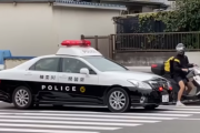 警察「運転手さん止まってください」？？「やべっ・・」