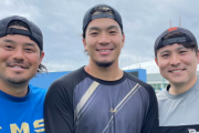 DeNA宮﨑、佐野、知野選手が一足早く沖縄・宜野湾で自主トレ！　知野選手は食トレ敢行４キロ増で１軍定着目指す