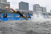 東京五輪トライアスロン会場「クサい」問題、お台場海浜公園の水質どうなった！！