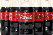 【悲報】『コカ・コーラ』『アクエリアス』『綾鷹』などの大型ペットボトルが値上げへ