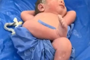 【動画】かわいい。生まれたばかりなのに人生2周目感のある赤ちゃんが人気に。