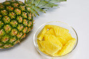 ”パイナップルを食べたとき舌がチクチクする理由”が意外と怖かった