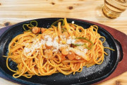 ナポリタンを鉄板焼きで出す喫茶店は信用できる