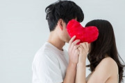 恋愛を経ないと結婚出産できない現代のシステムは狂っていると思う