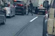 危険運転のちに首都高ふさぎSNS炎上　トラック従業員の会社が謝罪「極めて許しがたい行為。厳正に対処」