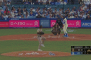 ドジャース、初回にテオスカー・ヘルナンデスの犠牲フライで先制！！！！！！！
