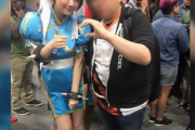 【悲報】世界的人気コスプレイヤー「日本のオタクが一番臭い」
