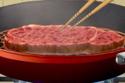 スーパーの安物ステーキ肉でも、◯◯◯するだけで美味しい柔らか熟成ステーキに変身！　→　ガチでうまいと絶賛が殺到