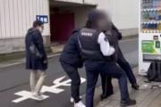 【怖すぎ】今度はＪＲ松江駅で刃物を振り回す“無敵の人”が出現、女性が首付近を刺される
