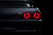 日産が復活する唯一の方法→直6ターボ丸目四灯テール300万円38スカイラインと500万円38スカイラインGT-Rを販売するしかない