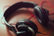 イヤホンヘッドホン選びが楽しかった時代ってすっかり終わっちゃったよな