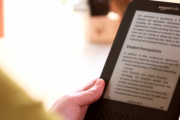 10年前の作家「電子書籍？そんなもの邪道や。反対」←結果wwww