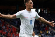 チェコ代表、シック45mスーパーロングゴールなど2発でスコットランドに2-0快勝！EURO2020第1節（関連まとめ）