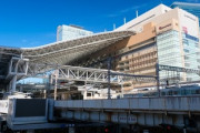 大阪駅で迷ってクソワロタ(´；ω；`)