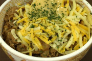 チーズ牛丼の魅力は計り知れない